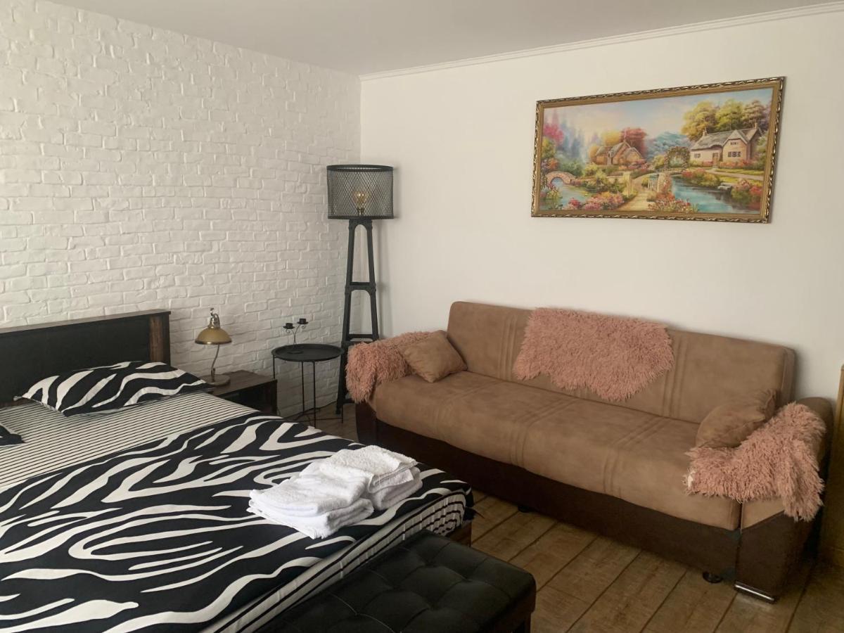 Garsoniera 1 Decembrie Apartment Alba Iulia Bagian luar foto