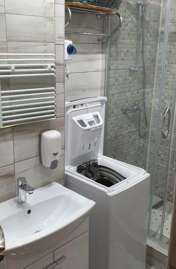 Garsoniera 1 Decembrie Apartment Alba Iulia Bagian luar foto